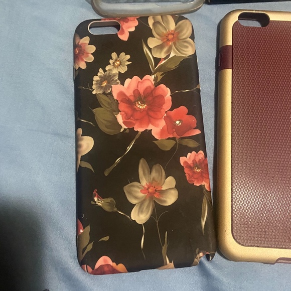 Lot of 8 iPhone Cases and 2 Screen Protectors - Picture 3 of 12